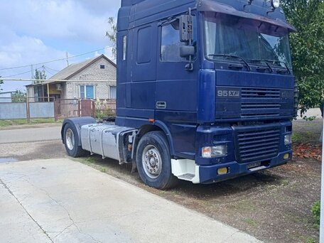 2000 DAF 95XF, синий, 1700000 рублей, вид 1