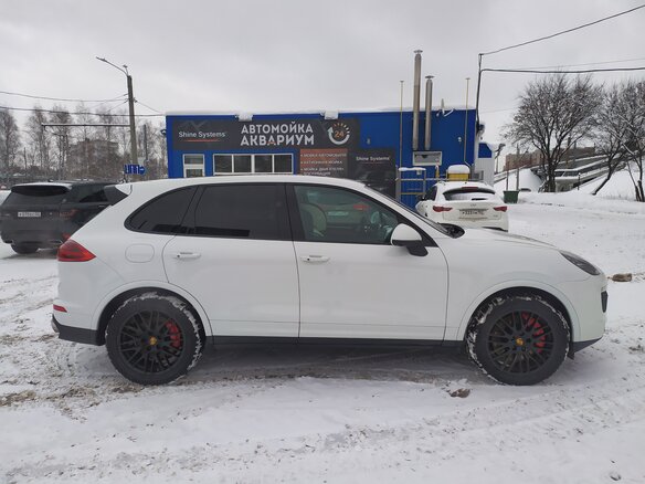 2017 Porsche Cayenne Diesel II Рестайлинг (958), белый, 6500000 рублей - вид 6