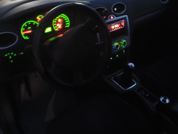 2005 Ford Focus II, серебристый, 380000 рублей - вид 2