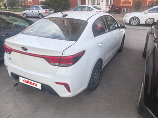 2018 Kia Rio IV, белый, 850000 рублей, вид 5