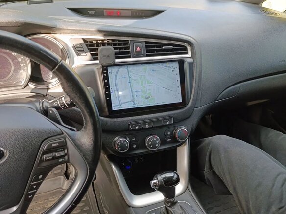 2017 Kia Ceed II Рестайлинг, серебристый, 1400000 рублей - вид 13