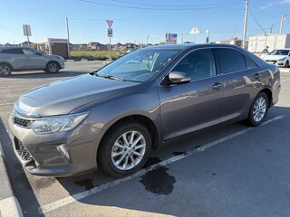 2016 Toyota Camry VII (XV50) Рестайлинг, серый, 1860000 рублей, вид 1