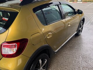 2015 Renault Sandero Stepway II, зелёный, 900000 рублей, вид 5