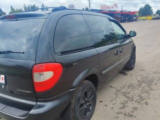 2004 Chrysler Voyager IV, чёрный, 800000 рублей, вид 2