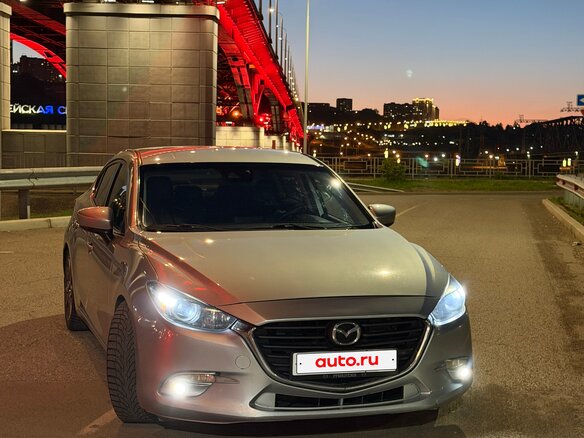 2018 Mazda 3 III (BM) Рестайлинг, серый, 1620000 рублей