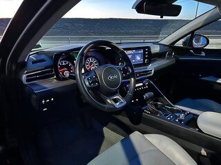 2020 Kia K5 III, чёрный, 2600000 рублей, вид 4