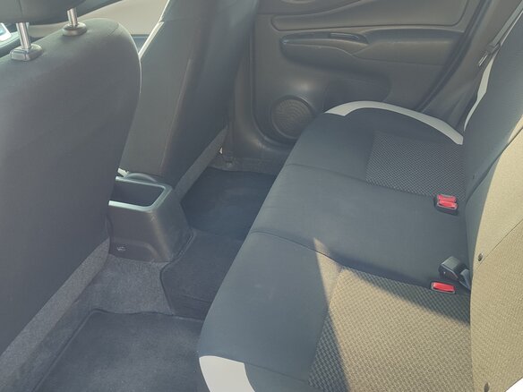 2020 Nissan Note e-Power II Рестайлинг, серебристый, 1465000 рублей - вид 17