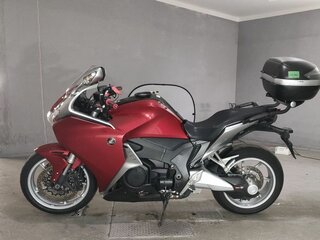 2011 Honda VFR 1200, красный, 799000 рублей, вид 2