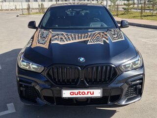 2021 BMW X6 M50i III (G06), чёрный, 9000000 рублей, вид 3