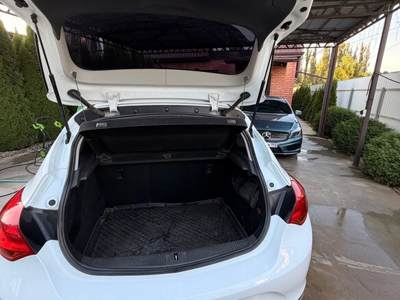 2013 Opel Astra J Рестайлинг, белый - вид 13