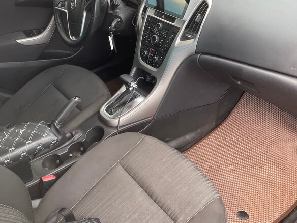 2011 Opel Astra J, чёрный, 490000 рублей - вид 9
