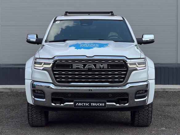 2024 Ram 1500 Crew Cab V Рестайлинг, белый, 14500000 рублей - вид 1
