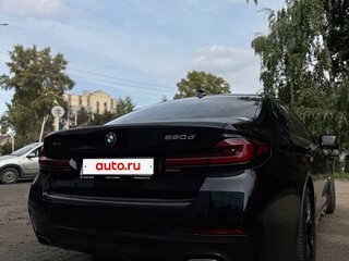 2021 BMW 5 серии 520d xDrive VII (G30/G31/G38) Рестайлинг, чёрный, 4600000 рублей, вид 4