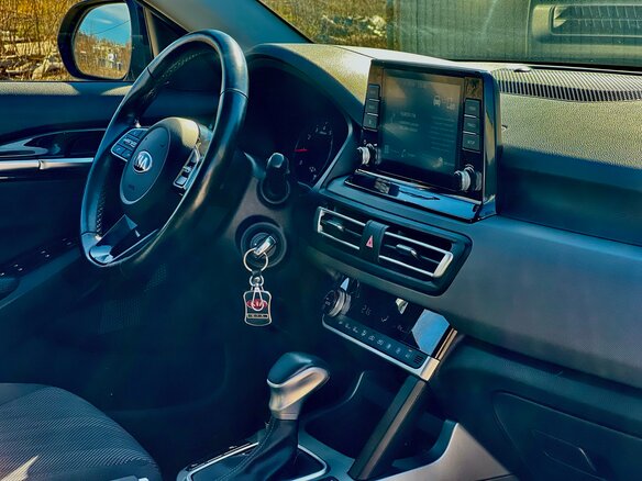 2020 Kia Seltos I, чёрный, 2150000 рублей - вид 12