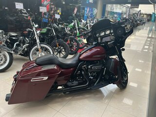 2020 Harley-Davidson Street Glide, красный, 1800000 рублей, вид 5