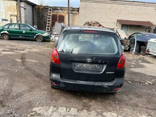 2002 Toyota Corolla Verso I, чёрный, 100000 рублей, вид 3