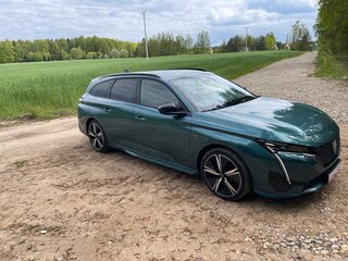 2022 Peugeot 308 III, зелёный, 1740000 рублей, вид 2