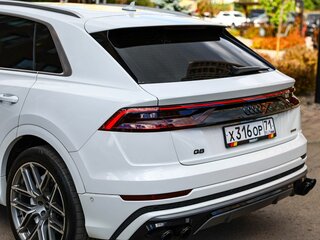 2018 Audi Q8 55 TFSI I (4M), белый, 4250000 рублей, вид 5