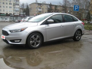 2017 Ford Focus III Рестайлинг, серебристый, 1270000 рублей, вид 1