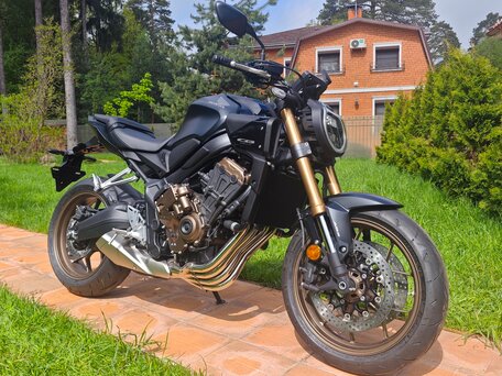 2025 Honda CB 650R, чёрный, 1449000 рублей, вид 4