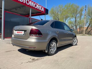 2019 Volkswagen Polo V Рестайлинг, коричневый, 1390000 рублей, вид 4