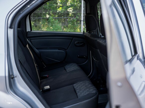 2013 Renault Logan I Рестайлинг, серый, 330000 рублей - вид 8