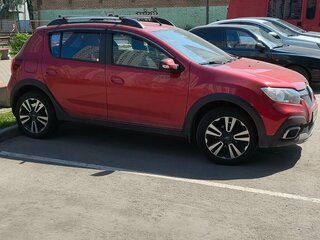 2022 Renault Sandero Stepway II Рестайлинг, красный, 1599999 рублей, вид 1