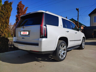 2018 Cadillac Escalade IV, белый, 5800000 рублей, вид 4