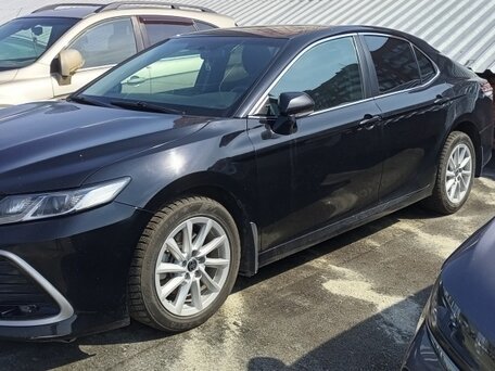 2022 Toyota Camry VIII (XV70) Рестайлинг, чёрный, 2505800 рублей, вид 5