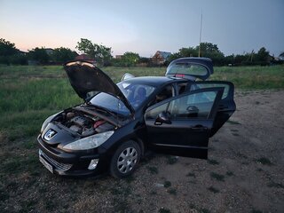 2008 Peugeot 308 I, чёрный, 350000 рублей, вид 2