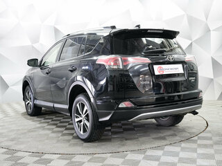 2017 Toyota RAV4 IV (XA40) Рестайлинг, чёрный, 2443000 рублей, вид 3