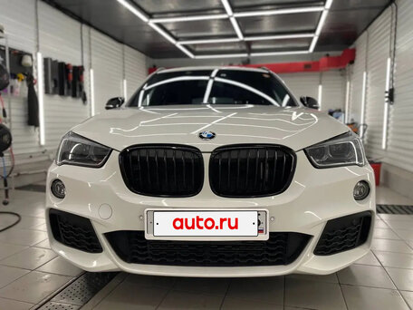 2017 BMW X1 18d xDrive II (F48), белый, 1900000 рублей, вид 2