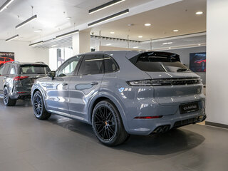 2026 Porsche Cayenne III Рестайлинг, серый, 21500000 рублей, вид 3