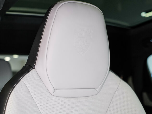 2026 Porsche Cayenne Coupé III Рестайлинг, серый - вид 21