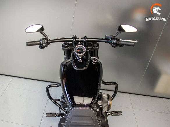 2017 Harley-Davidson Fat Bob, чёрный, 1438627 рублей - вид 14