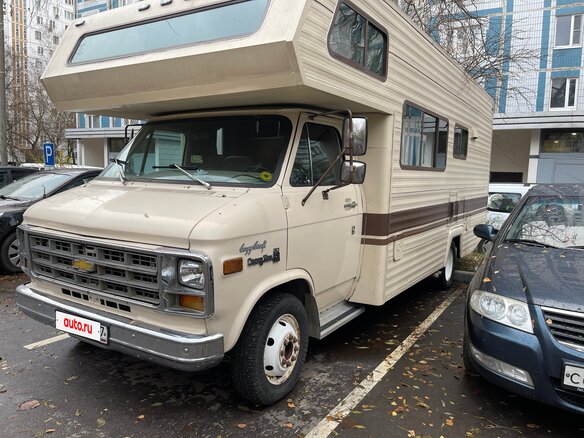 1989 Chevrolet Van, бежевый, 5500000 рублей - вид 1