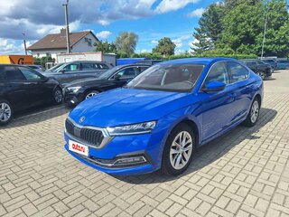 2023 Skoda Octavia IV (A8), синий, 2250000 рублей, вид 1