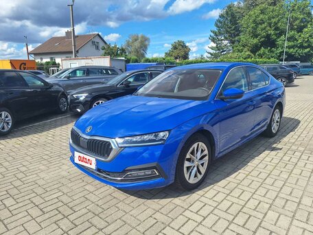 2023 Skoda Octavia IV (A8), синий, 2250000 рублей, вид 1