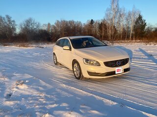 2013 Volvo V60 I Рестайлинг, белый, 1300000 рублей, вид 4