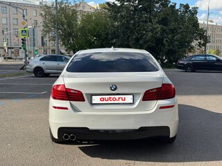 2016 BMW 5 серии 530d xDrive VI (F10/F11/F07) Рестайлинг, белый, 2090000 рублей, вид 4