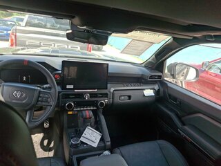 2025 Toyota Tacoma IV, чёрный, 10990000 рублей, вид 2
