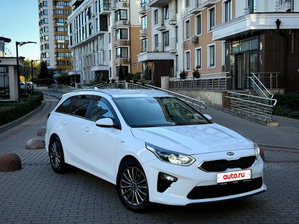 2020 Kia Ceed III, белый - вид 4