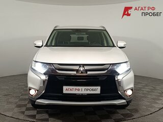 2018 Mitsubishi Outlander III Рестайлинг 2, белый, 1990000 рублей, вид 2