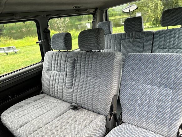 1989 Mitsubishi Delica III, синий, 600000 рублей - вид 19