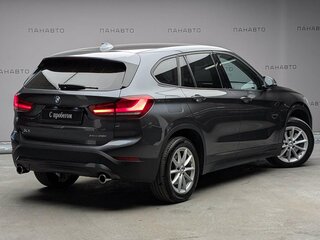 2020 BMW X1 20i xDrive II (F48) Рестайлинг, серый, 2099000 рублей, вид 3