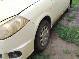 2001 Nissan Wingroad II (Y11), белый, 130000 рублей, вид 1