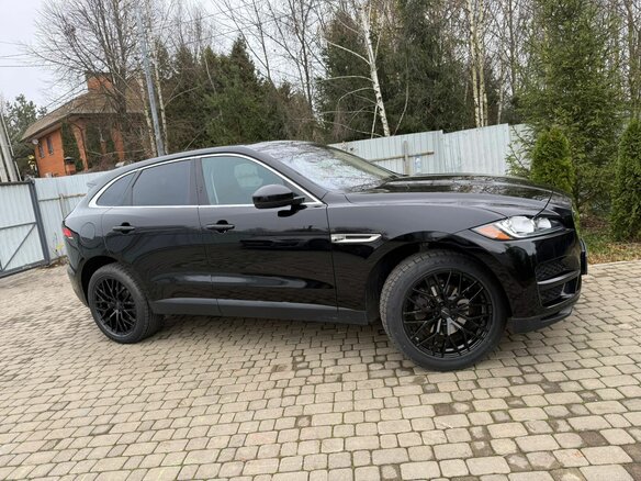 2018 Jaguar F-Pace I, чёрный, 3150000 рублей - вид 4