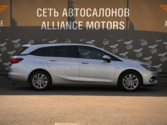 2019 Opel Astra K Рестайлинг, серебристый, 1560000 рублей - вид 8