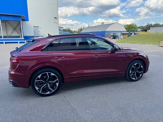 2021 Audi SQ8 I (4M), красный, 9500000 рублей, вид 3