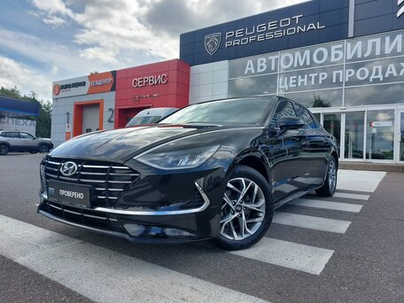 2019 Hyundai Sonata VIII (DN8), чёрный, 2330000 рублей, вид 3
